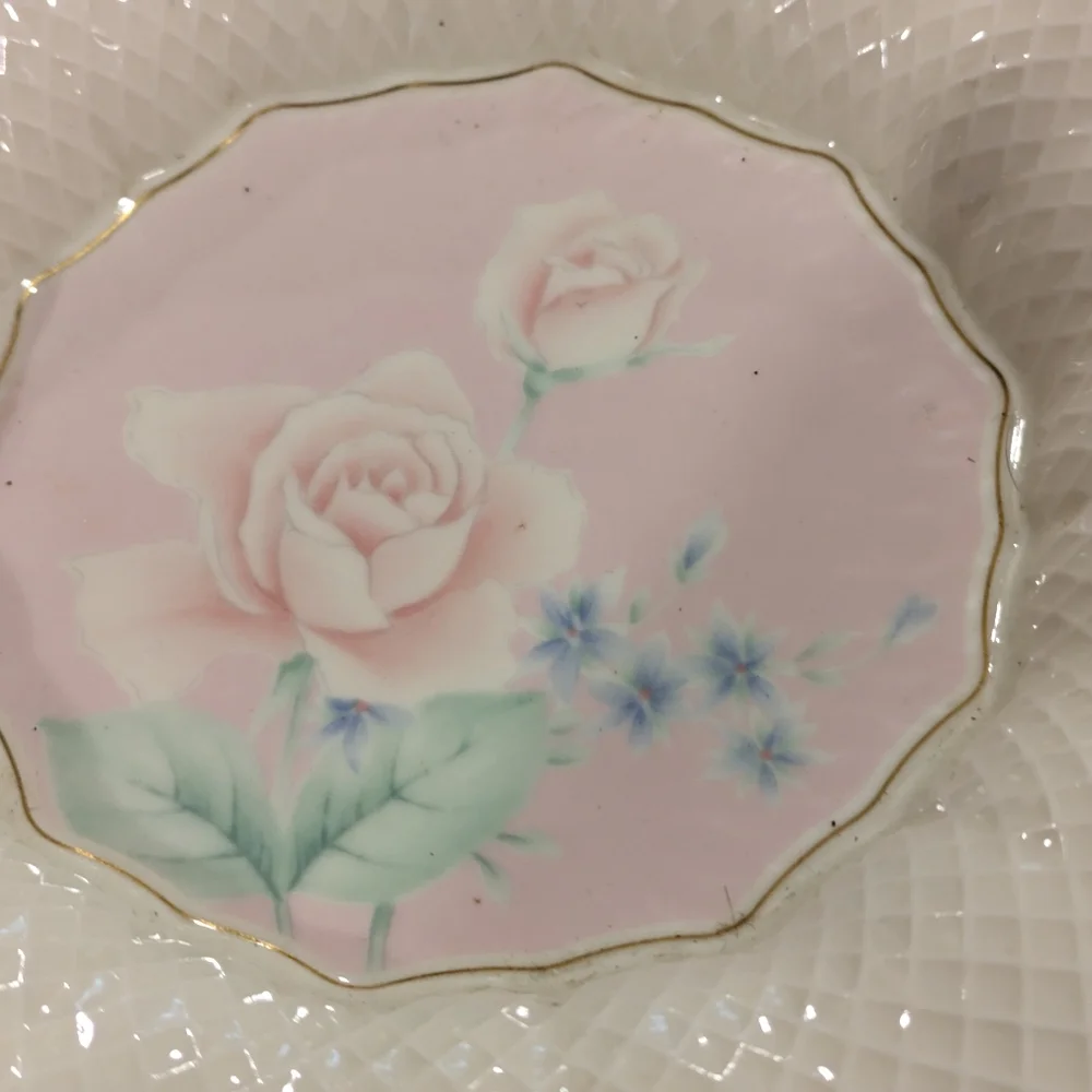 Mikasa Rose Duet Pink Ivory Bone China Dish Narumi Japan Baroque Mesh Set of 2